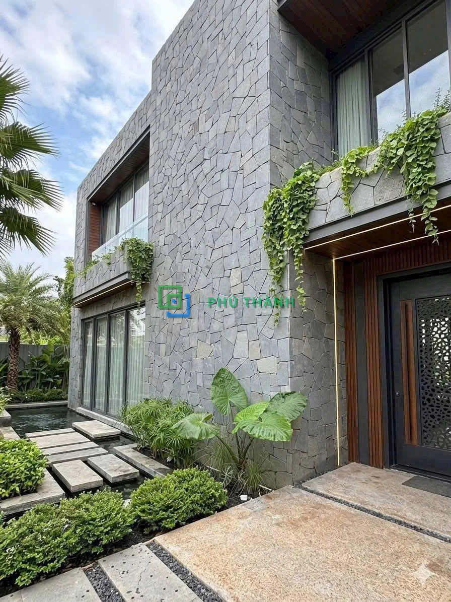 Mặt tiền biệt thự ốp đá xám