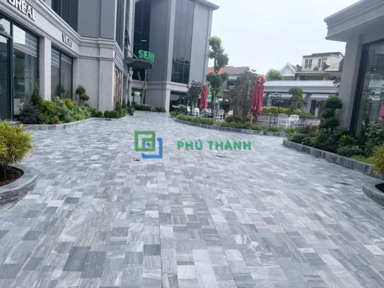 Phố đi bộ lát đá sọc Quỳ Hợp